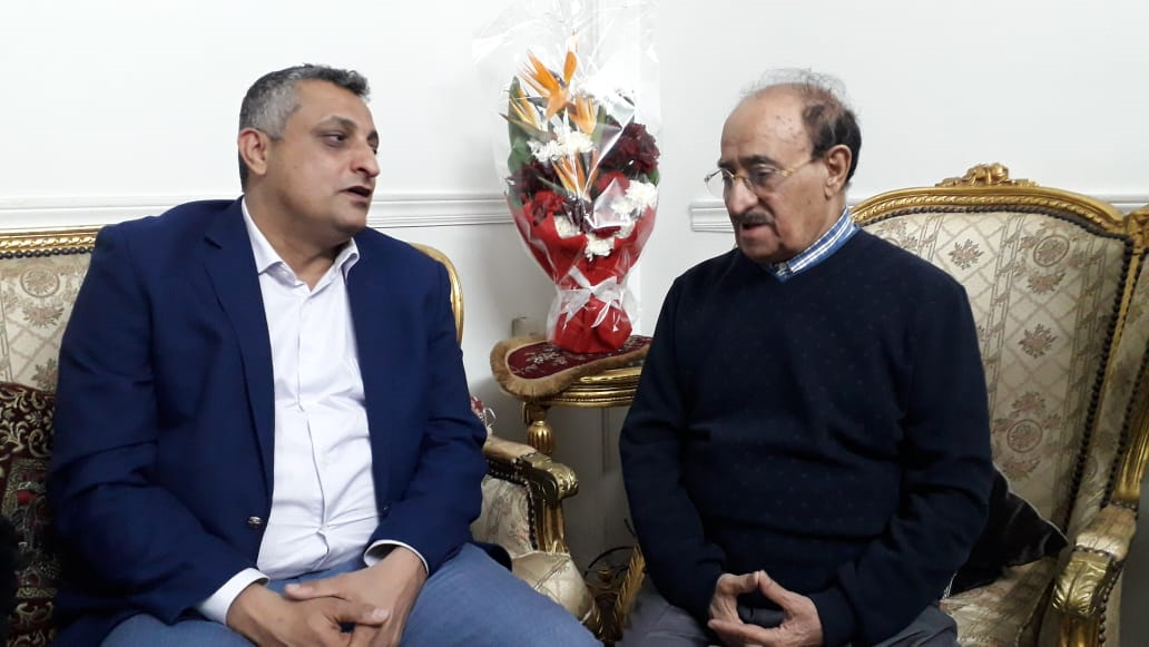 تعهد حكومي بالاهتمام بالفنان السنيدار ومقترحه الوطني للحفاظ على الأغنية اليمنية