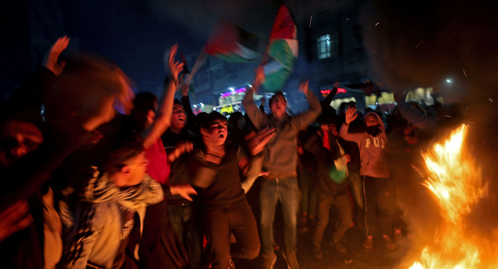 مظاهرات غاضبة في قطاع غزة بعد إعلان 