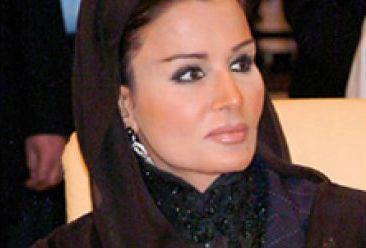 قطر: الشيخة موزة توقع استمارة التبرع بأعضائها البشرية