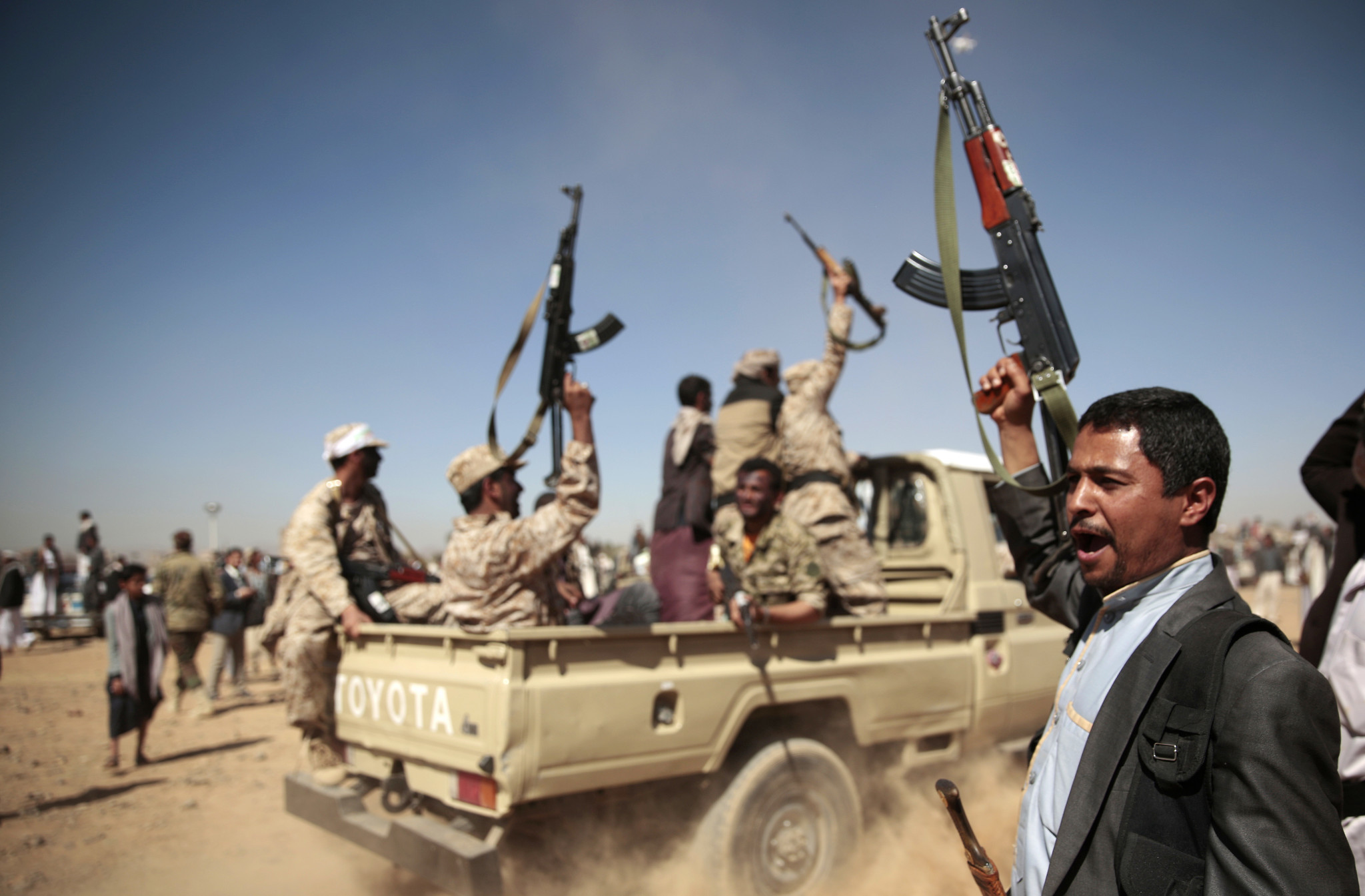 المليشيات الحوثية تخسر 80 من قياداتها العليا والميدانية  خلال ديسمبر (أسماء)