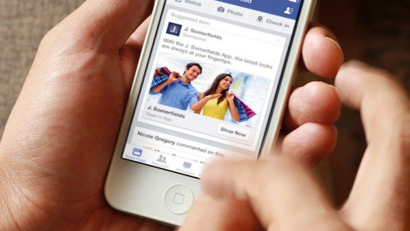 فيس بوك تختبر إضافة تأثيرات جديدة على الصور في iOS