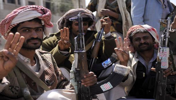 تنظيم القاعدة يأسر المئات من ميليشيات الحوثي وأفراد الحرس الجمهوري