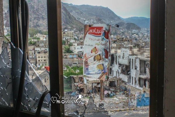 قصف مليشيات الحوثي على وسط مدينة تعز