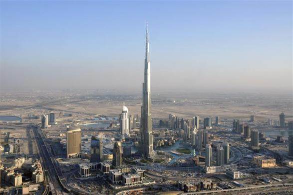 حكومة دبي تزيد رواتب موظفيها ما بين 30 و100 بالمائة