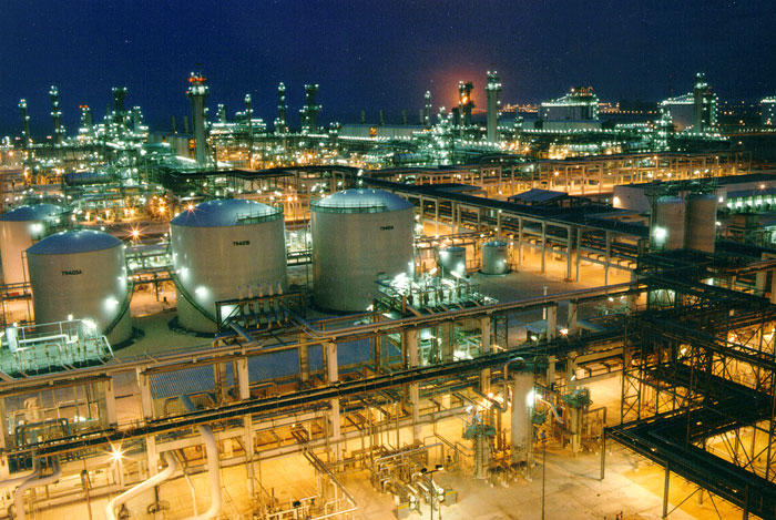 باكستان استوردت سبع شحنات فورية من الغاز الطبيعي المسال من قطر