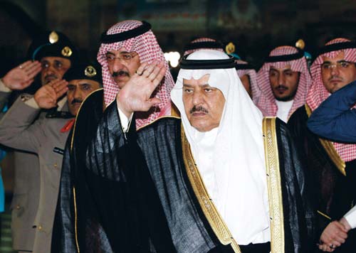 الأمير نايف بن عبد العزيز ولياً للعهد خلفا للراحل الأمير سلطان