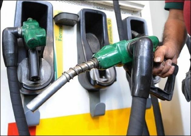 وصول 35 ألف طن من البنزين إلى عدن لتخفيف أزمة الوقود