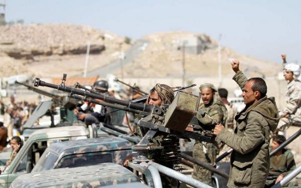 الحوثيون يزحفون بقوات ضخمة نحو أول محافظة جنوبية