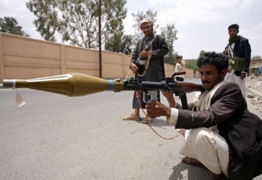مسلحون مدنيون شمال العاصمة اليمنية صنعاء (أرشيف)