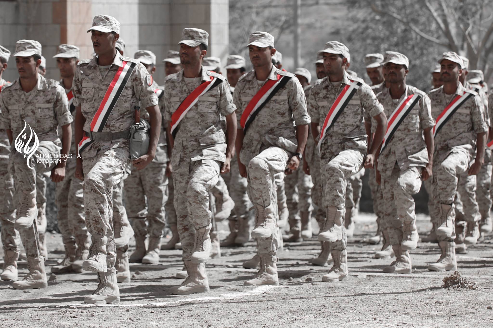عناصر من الجيش الوطني اليمني (تعز - أرشيف)